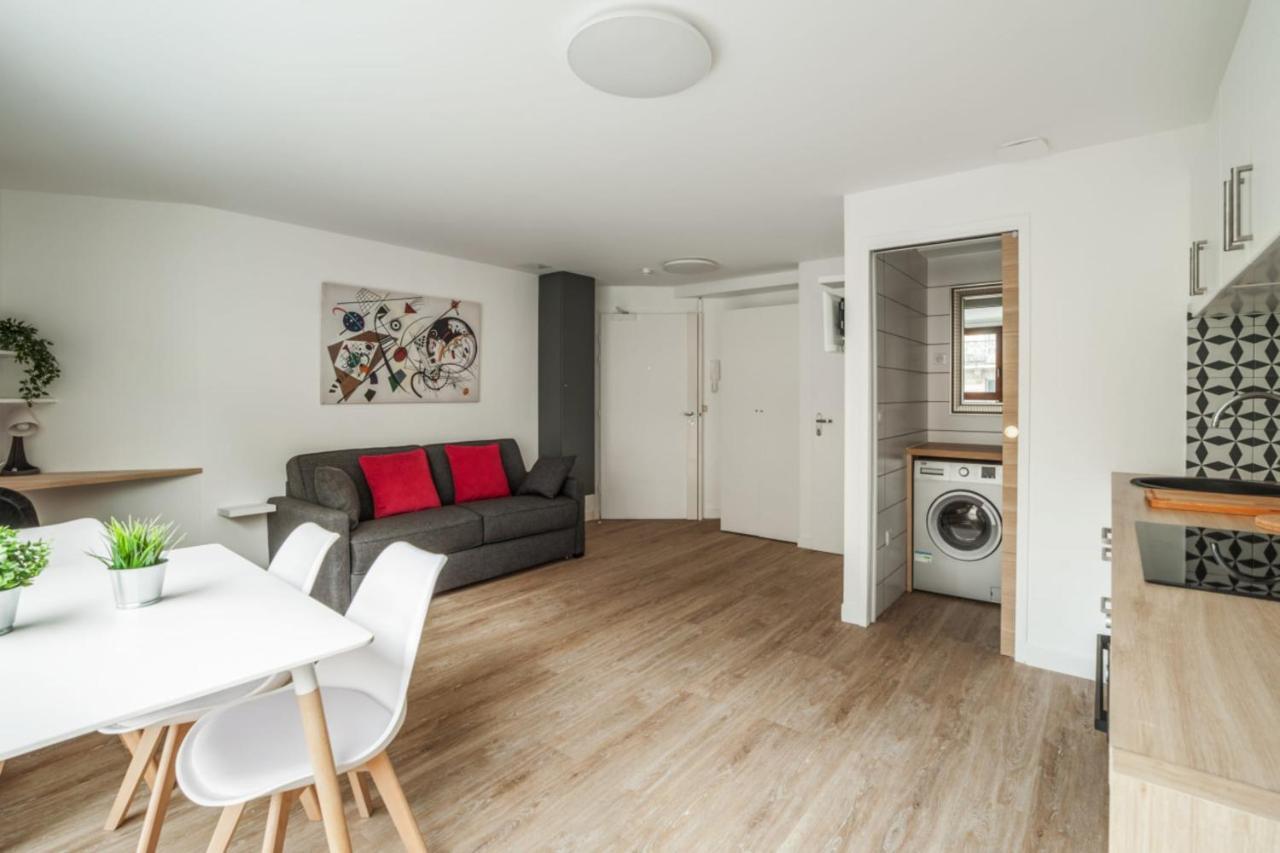 Bright And Cosy Flat At The Heart Of Paris In A Trendy District - Welkeys Apartment Екстериор снимка